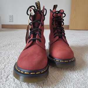 NWT Dr. Martens 1460 Pascal Burgundy Nubuck Boots - Womens  Size 7.